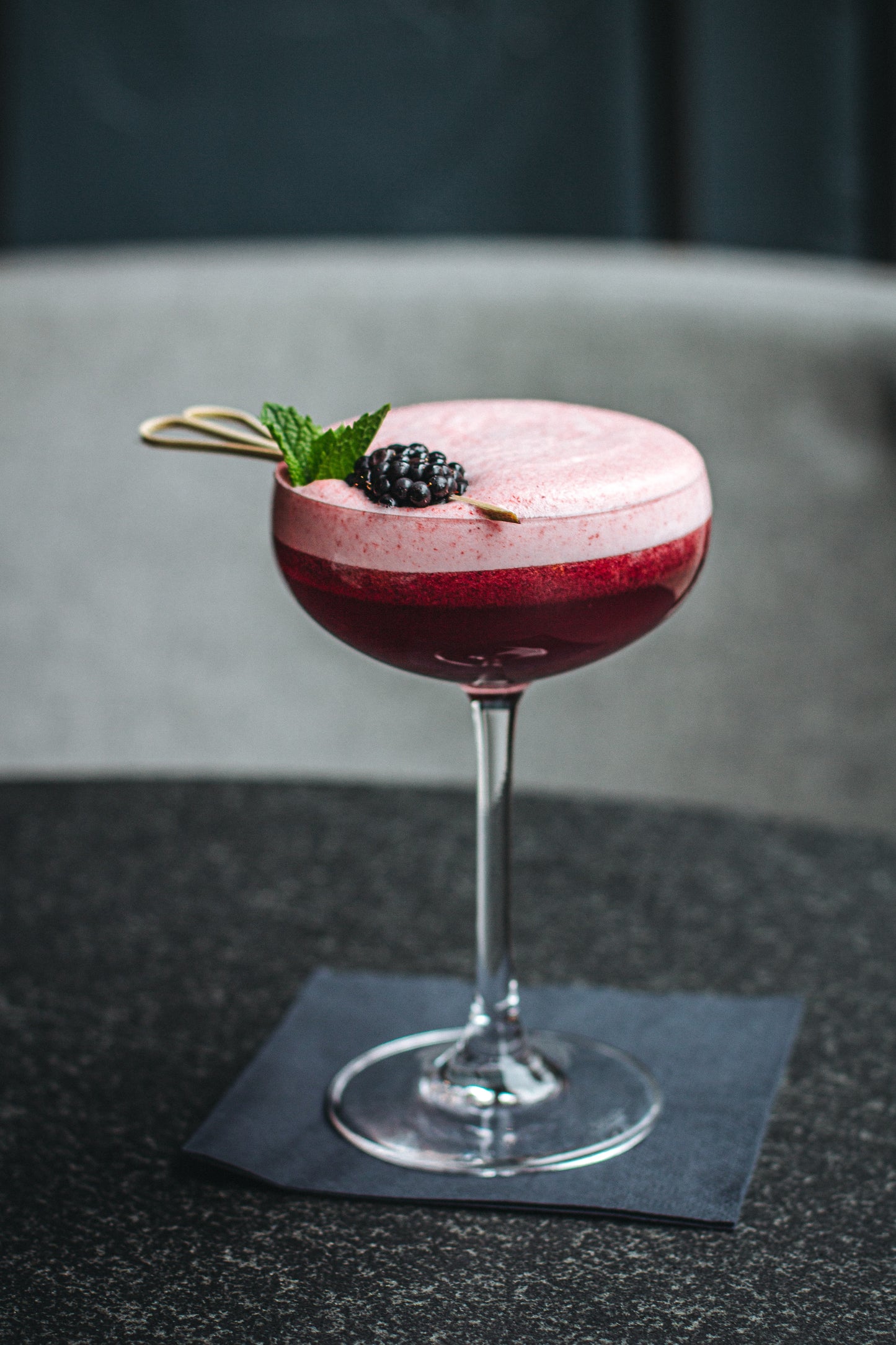 Katsaros Rosenlikör 700ml – Griechischer Likör mit Rosenduft, ideal als Aperitif oder für Cocktails & Desserts