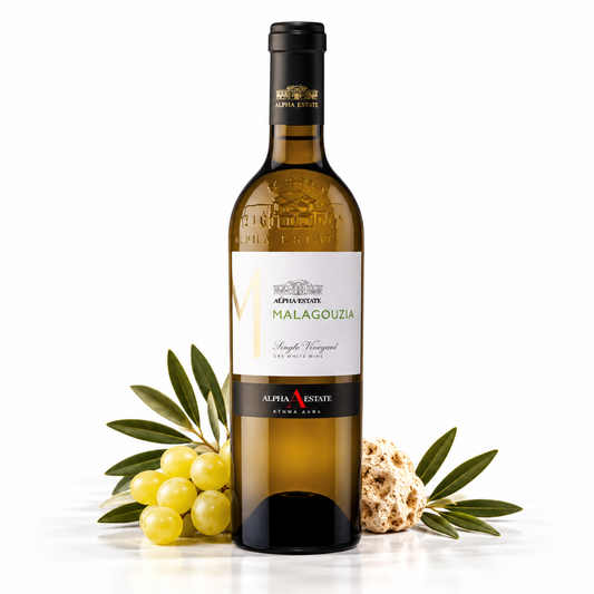 Alpha Estate Malagouzia – griechischer Weißwein trocken 750 ml mit Trauben und Olivenzweigen