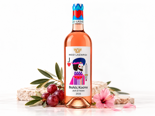 Nico Lazaridi Jack of Hearts – griechischer Roséwein 750 ml mit roten Weintrauben, rosa Blüte, Olivenzweigen und Naturstein